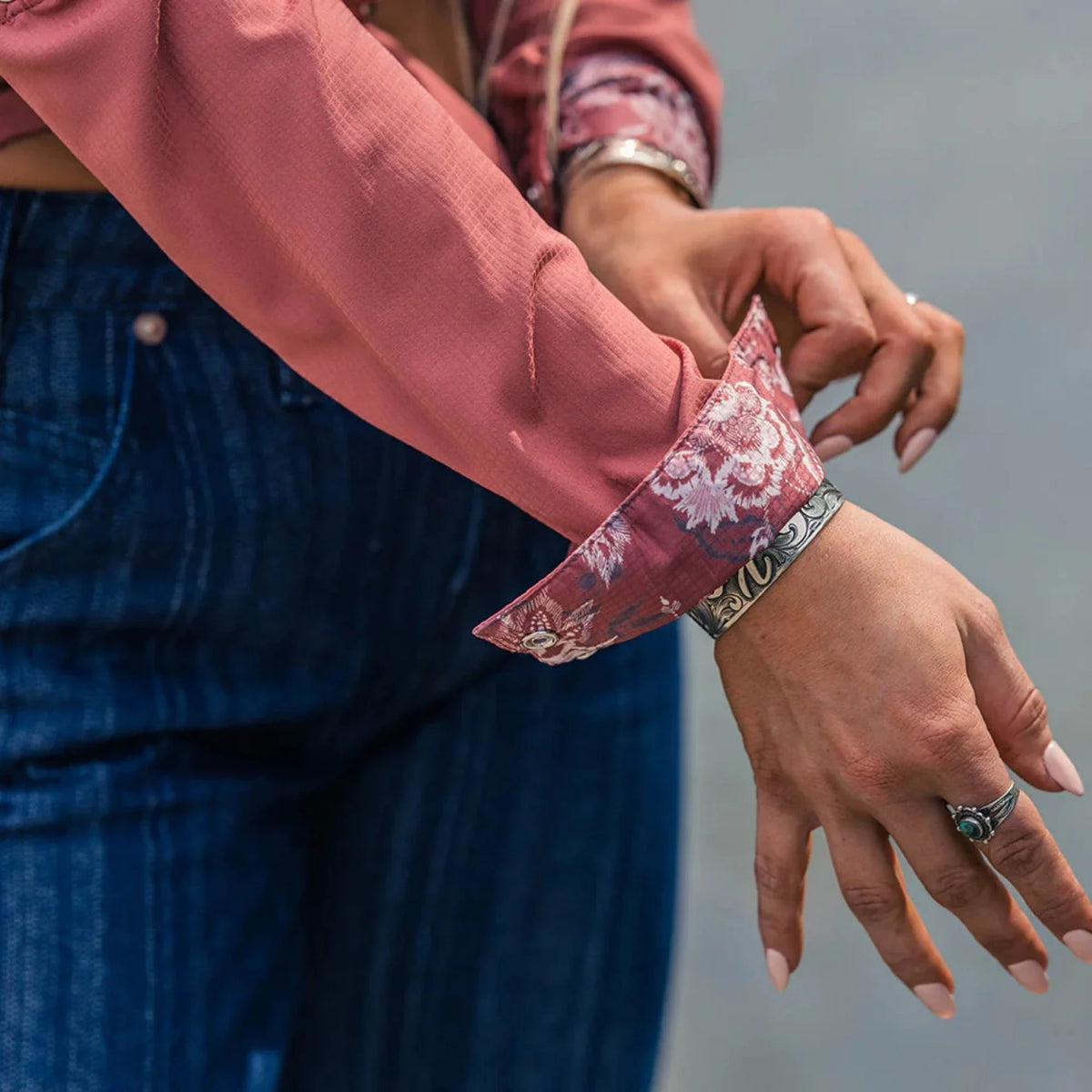  Ladies Hooey Sol Floral Long Sleeve Button Down